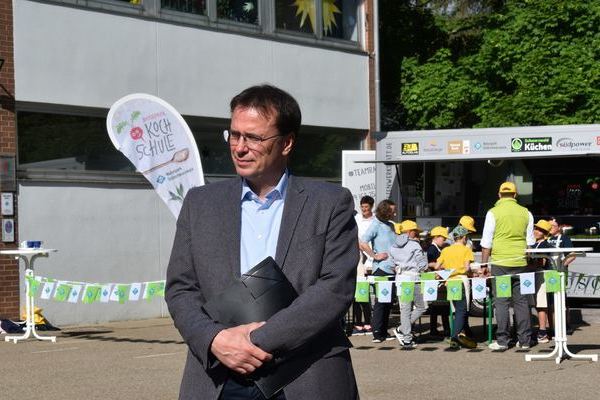 Volker Schebesta informiert sich ber Naturpark-Bildungsarbeit im Land  AG Naturparke Baden-Wrttemberg